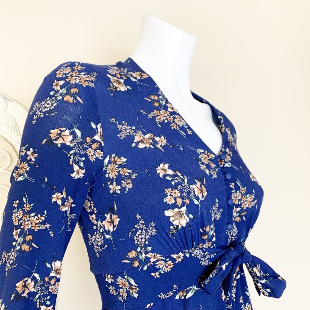 ❌SOLD❌ Ripe | Maternity Women's Blue Floral Print Long Sleeve Dress | Size: S - Picture 4 of 9